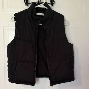 SHEIN Black Quilted Sleeveless Puffer Vest